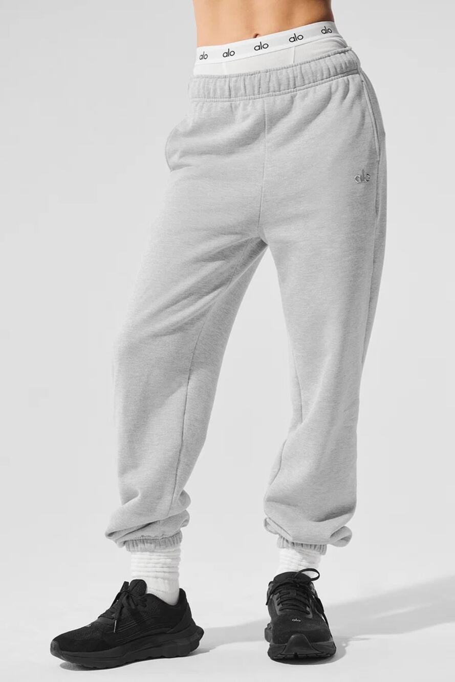 Alo Accolade Sweatpant Athletic Heather Grey